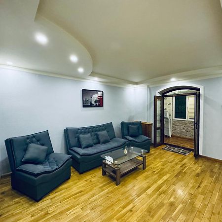 Classic Family Apart In The Center With 4 Rooms Tașkent Exterior foto