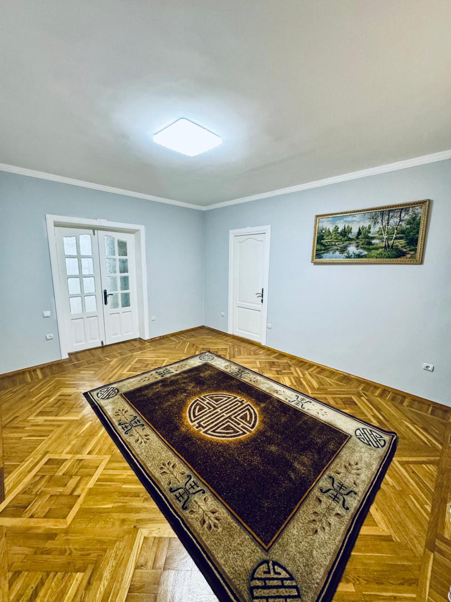 Classic Family Apart In The Center With 4 Rooms Tașkent Exterior foto